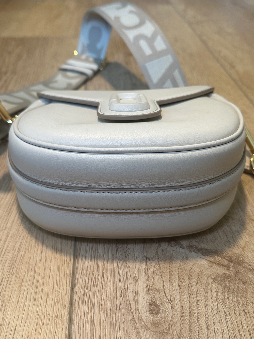 The Covered J Marc Saddle Bag - Picture 7 of 9